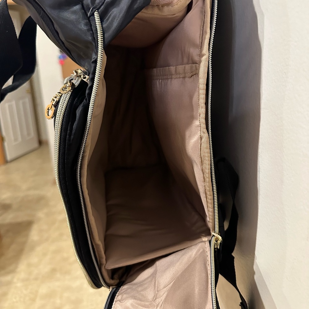 Elcupa Makeup Backpack - Picture 3 of 7